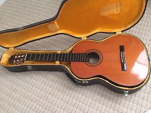 1974 M. Sakurai Kohno No.5 Classical Guitar Nylon String Needs Repair