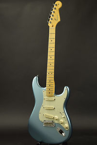 Fender USA American Deluxe Stratocaster Plus Mystic Ice Blue 2014 E-guitar