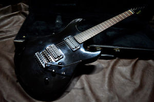 KRAMER USA, PACER CARRERA w/ROCKINGER TREMOLO, V.G Condition, Hard Case, VINTAGE