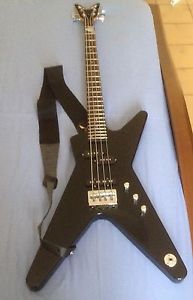 Chitarra BASSO Dean Metalman CLASSICO NERO ML completo di accessori LEGGI TUTTO