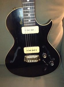 GIBSON BLUESHAWK  1997--GREAT GUITAR--ALL ORIGINAL--A DREAM TO PLAY