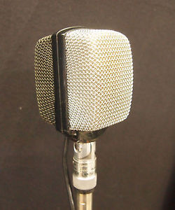 AKG D12 Dynamic Vintage Mic from the sixties  MINT CONDITION  Sounds Great