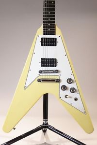GIBSON 2001 Flying V'67 Classic White Used Guitar Free Shipping from Japan #tg51