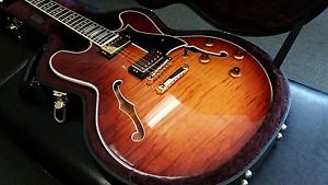 Heritage H-555 Almond Burst