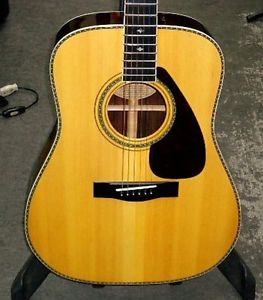 YAMAHA L-10 w/hardcase/512