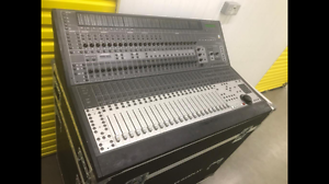Digidesign Avid Control 24 - 24 Channel Digital Mixing Desk Focusrite Preamps