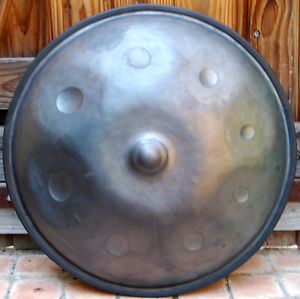 Handpan Hitzaz , 8 notes en La , in A