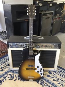 Rare Vintage Silvertone Stratotone model 1421 Electric guitar
