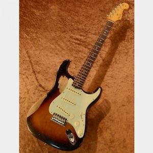 NEW Fender Classic Series Road Worn '60s Stratocaster guitar FROM JAPAN/512
