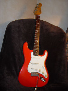 Tokai 1984 Stratocaster   Fiesta red w/original case....excellent condition