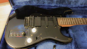 CASIO MG-510  Guitare Midi -1987- made in Japan, flycase