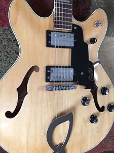 Guild Starfire IV 1978 Collector's Grade All Original with HB-1's