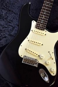 Fender USA American Deluxe Stratocaster -Black/R- w/hardcase/512