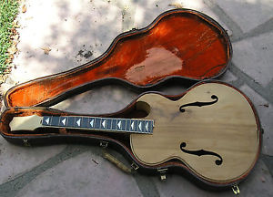 1937 EPIPHONE TRIUMP MASTER BUILT ARCHTOP GUITAR AND CASE