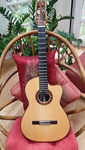Cervantes Crossover 1 Avant-Garde series Classical Guitar - Excellent Condition