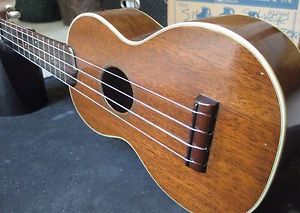 1947-1958 C.F. Martin & Co. Style 2 Ukulele Vintage