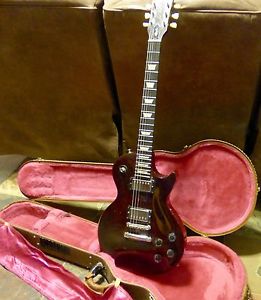 1993 "ROAD WORN" Gibson Les Paul Studio touring guitar with Gibson hard case