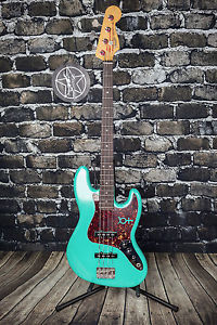 Fender Classic Series '60s Jazz Bass Custom Finish Geddy Lee Foam Green