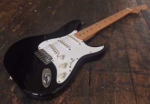 Fender strat stratocaster Electric Gutiar Made In Mexico