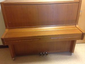 Spectacular Rare Yamaha U7 Yamaha Piano Flagship. Piano Tech's Report Available