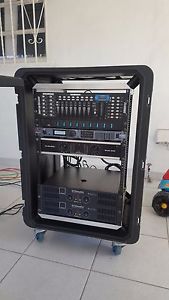 hi,im selling this new audio system,never trird to work aalone.i m looking for t