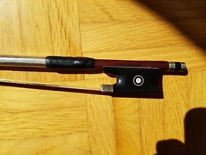 Geigenbogen 4/4 Kurt Dölling Fernambuk-Holz mit Zertifikat