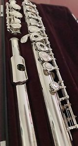 Yamaha 471 Solid Silver Open-Hole flute - offset G, split E & C-Foot