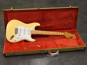 Fender Japan ST68-185YM YWH Yngwie Malmsteen guitar w/Hard case/456