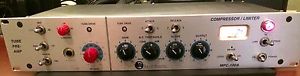 Summit MPC-100A Mic Pre Compressor/Limiter - EXCELLENT Condition - FREE Shipping