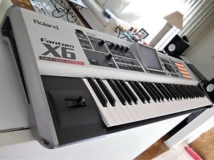 Roland Fantom X6 61-Key Keyboard Synthe​sizer w/ AudioTrax Expansion & 512 Ram