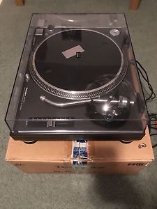 TECHNICS SL 1210 Mk2  PRISTINE RARE!!
