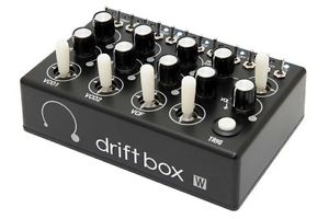 Reon driftbox W Multi Modulation Analog Synthesizer NEW FREE EMS