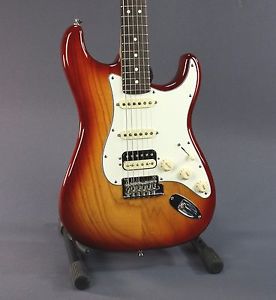 USED Fender American Professional Stratocaster HSS Shawbucker (911)
