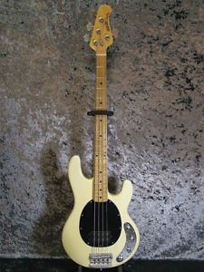 MUSIC MAN USA StingRay 4 TB 2004 Used  w/ Hard case