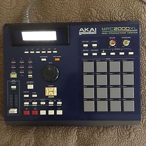 Akai MPC 2000XL MCD w/ Extra