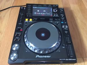 PIONEER CDJ-2000NXS NEXUS DIGITAL DJ TURNTABLE S/N MDMP005968CC,  w/POWER CBL