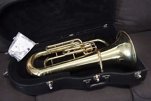 Yamaha YEP201 Euphonium Horn YEP 201 Baritone w Hard Case Mouthpiece READY PLAY