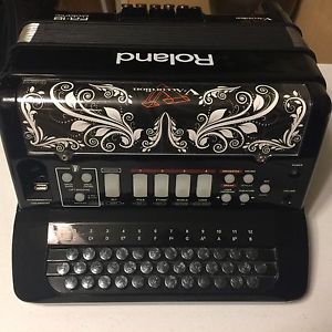 Roland Digital Accordion FR-18 Diatonic V-Accordion