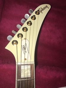 Lzzy Hail Gibson Explorer From HailStorm Mint Condition With Candy Made In Usa
