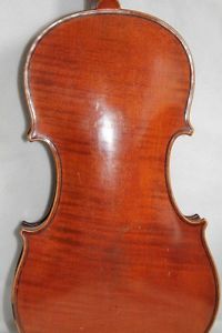 Nr.128 Alte Geige mit Zettel Carlo Bergonza1742