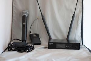SHURE QLXD4 With QLXD1 Transmitter and QLXD2 Mic