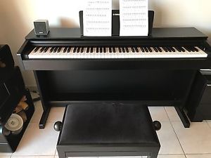 Piano Numérique Yamaha YD-143