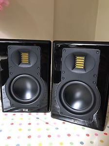 ELAC AM 180 Active Monitors
