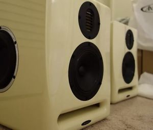 Avantone Pro Abbey 3-Way Active Studio Monitors (Pair) - Cream