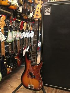 Fender USA American Standard Precition Bass w/Hard case/456