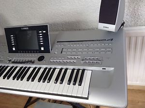 yamaha Tyros 4