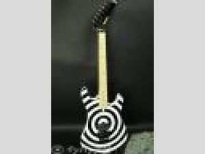 KRAMER The '84 Baretta White w/Black Bullseye guitar FROM JAPAN/512