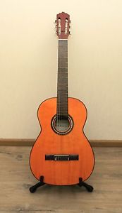 1980 MANUEL CONTRERAS Classical guitar with guitar bag