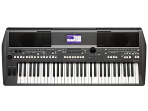 WORKSTATION ARRANGER DIGITALE 61 TASTI SENSIBILI AL TOCCO YAMAHA PSR S670