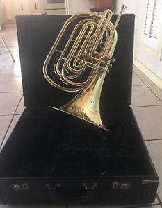 King 1122 Marching French Horn